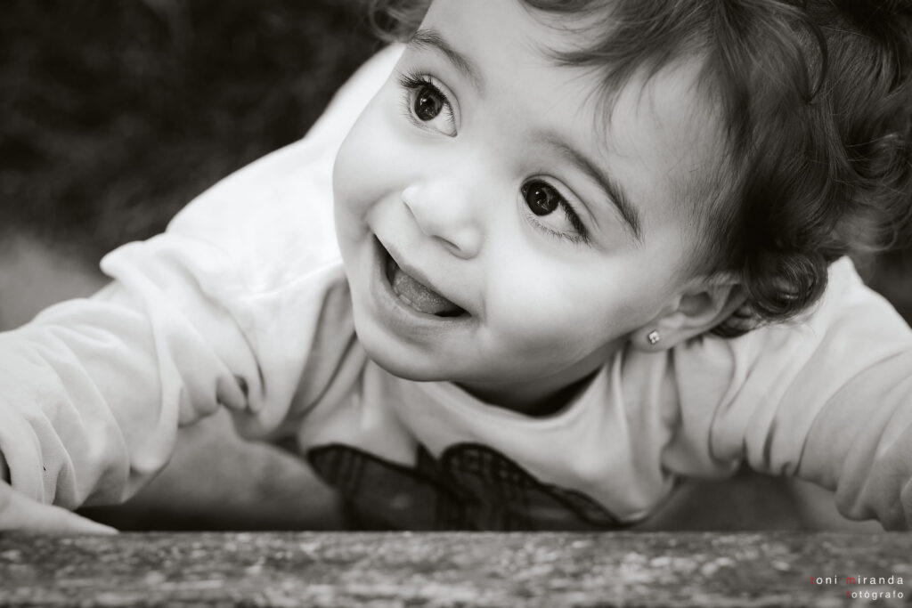 bebe de una año en parque
